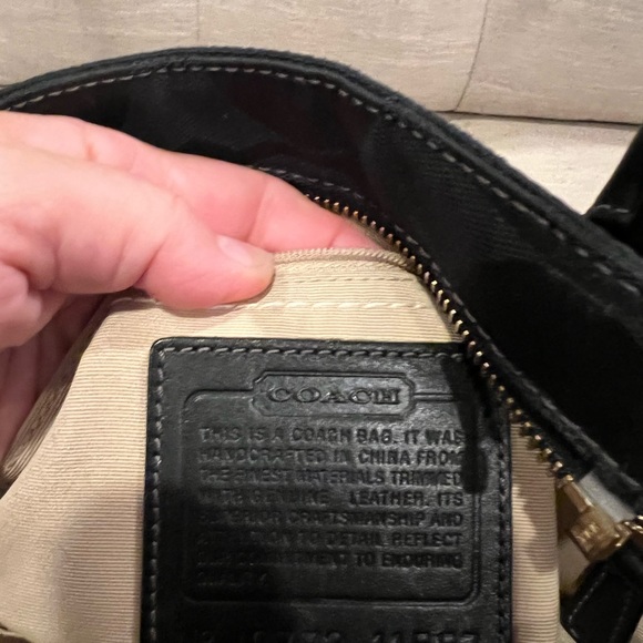 Coach Hampton Madeleine black great condition. - Picture 8 of 8